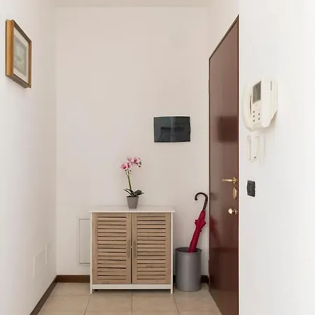 Casa Angy Apartment Como